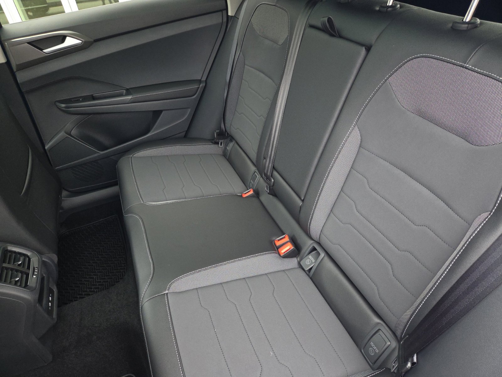 New 2027 Volkswagen Taos SE AWD/4WD image 21