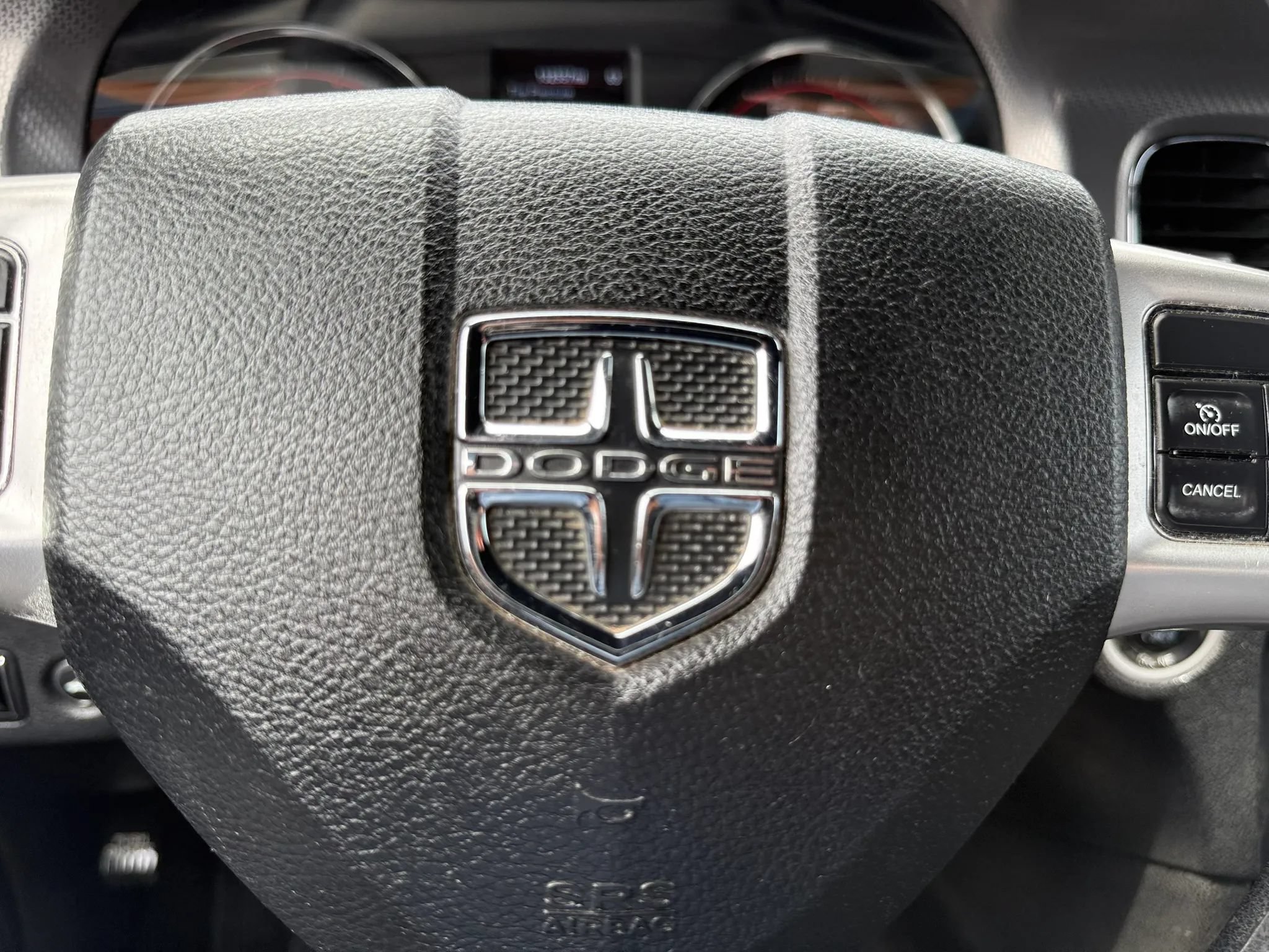 Used 2013 Dodge Charger SE RWD image 25