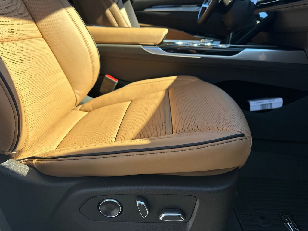 New 2026 Cadillac Escalade ESV Luxury w/ Touring Package image 13