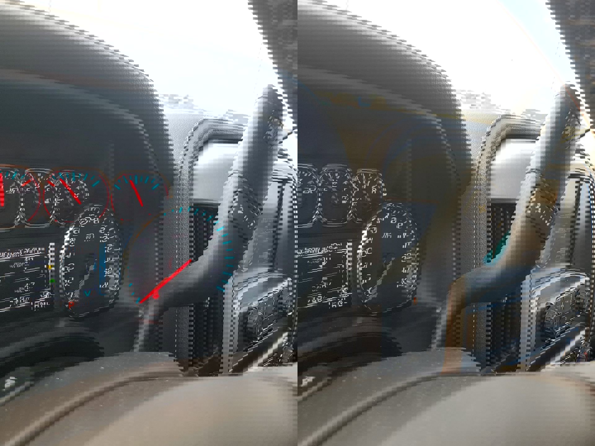 Used 2018 GMC Sierra 1500 SLT w/ SLT Premium Package image 24