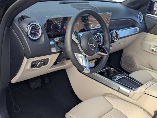 New 2026 Mercedes-Benz GLB 250 image 3