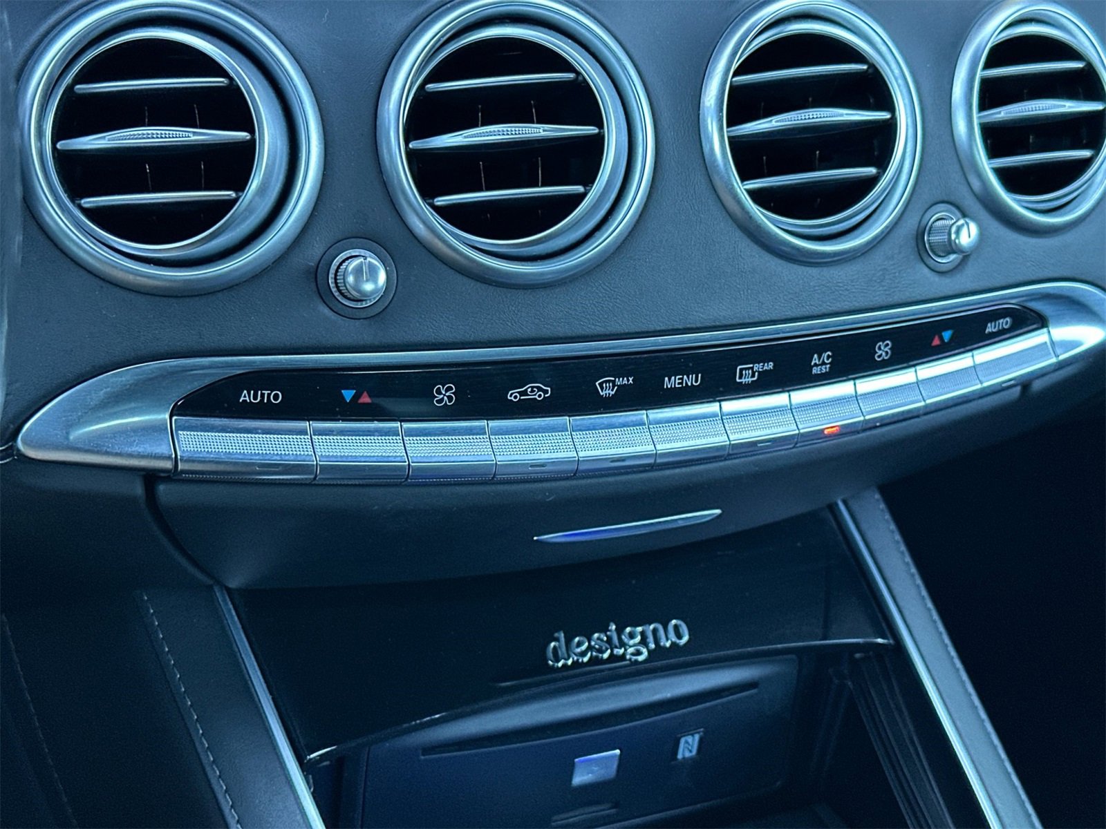 Used 2017 Mercedes-Benz S 550 Cabriolet image 24