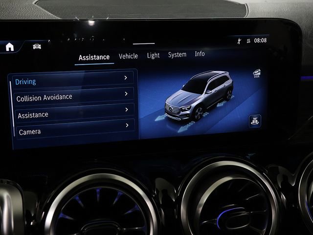 New 2026 Mercedes-Benz GLB 250 4MATIC image 17