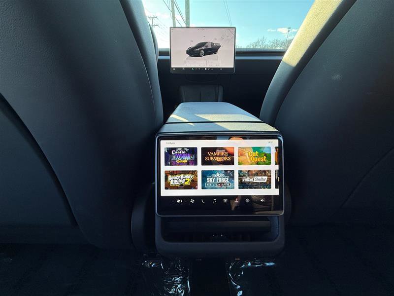 Used 2024 Tesla Model 3 image 13