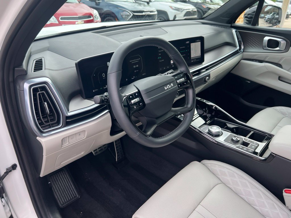 Certified 2026 Kia Sorento SX Prestige AWD/4WD image 6