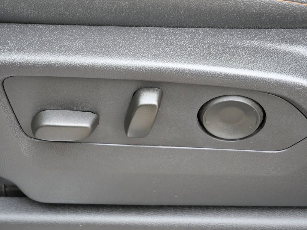 Used 2025 GMC Sierra 2500 AT4 w/ AT4 Premium Plus Package image 36