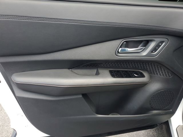 Certified 2024 Nissan Ariya AWD image 14