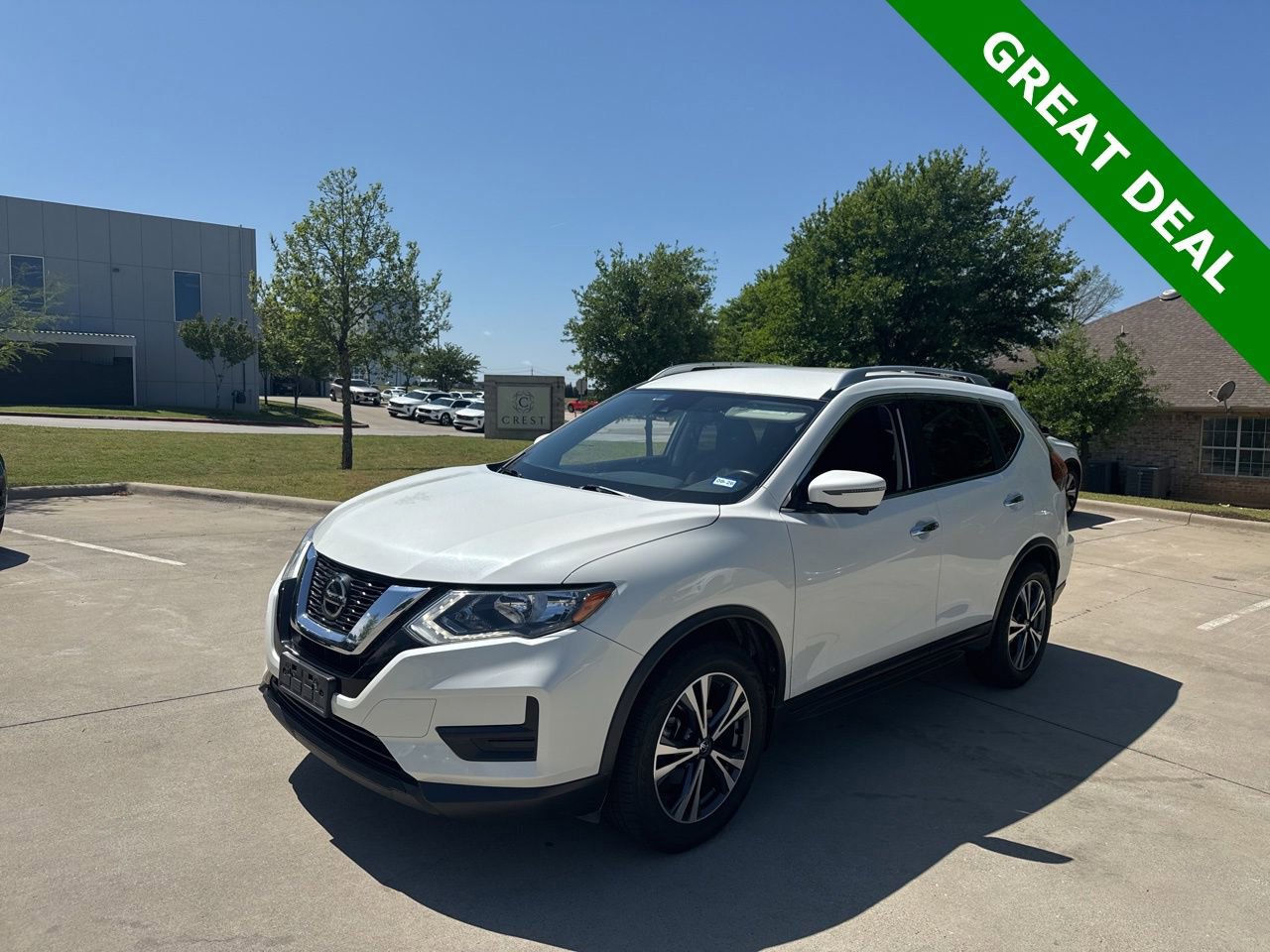 Used 2019 Nissan Rogue SV w/ Premium Package image 1