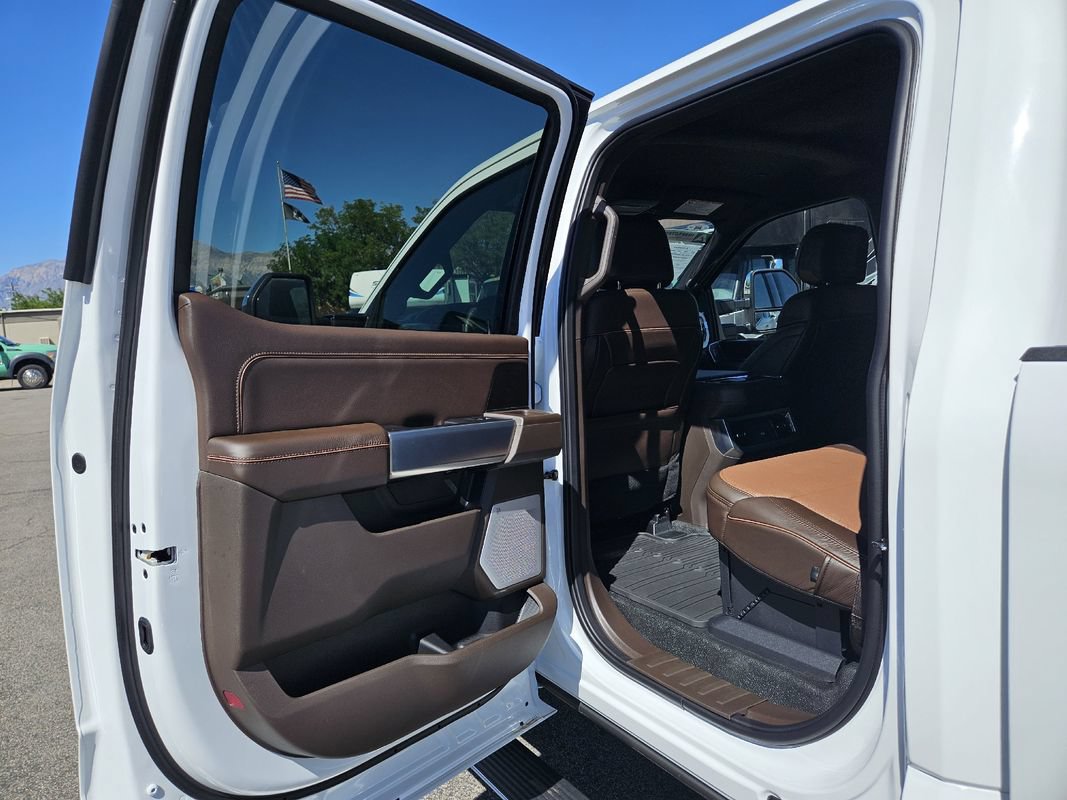 Used 2025 Ford F450 King Ranch w/ Chrome Package AWD/4WD image 41