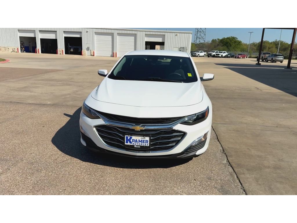 Used 2022 Chevrolet Malibu LS image 3