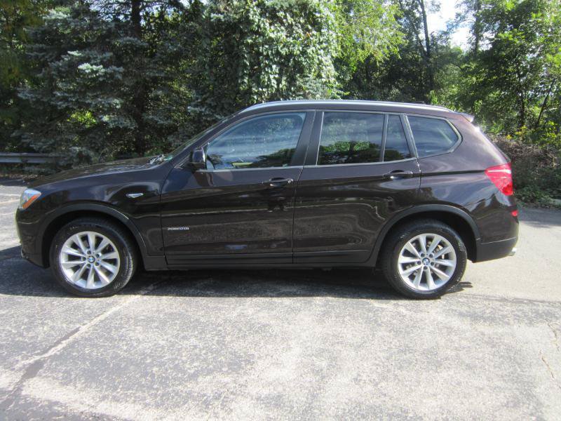 Used 2016 BMW X3 xDrive28i AWD/4WD image 2