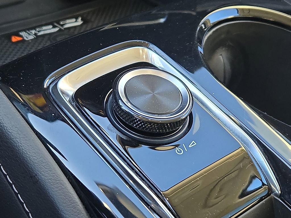 Used 2025 Buick Envision Preferred image 24