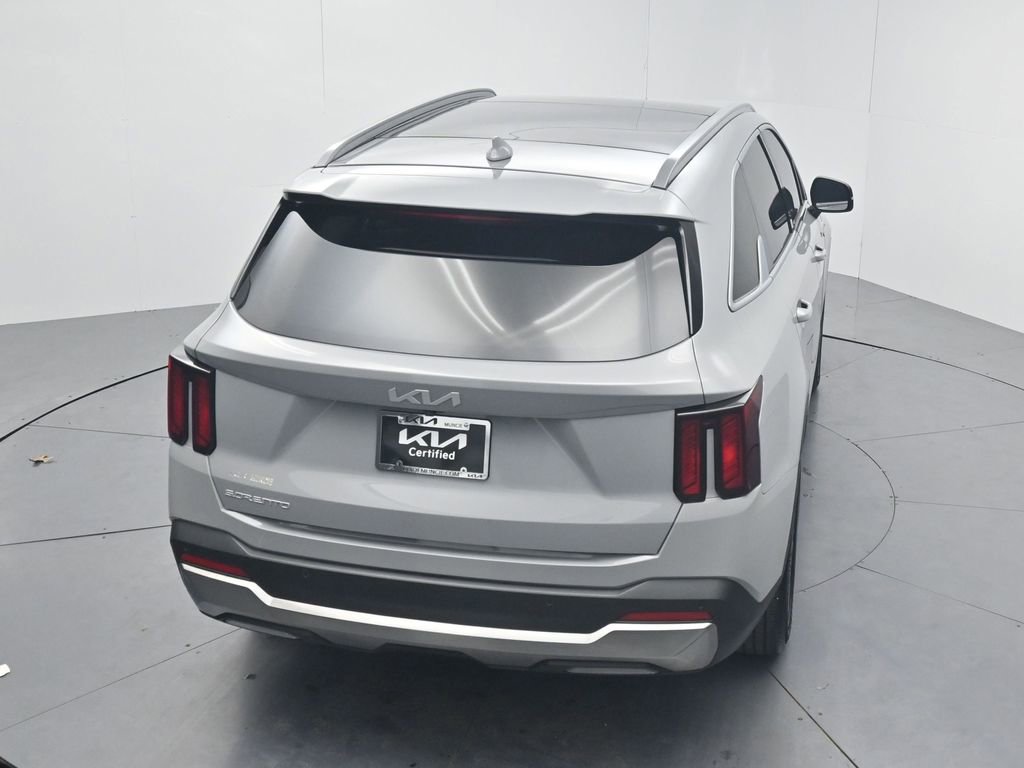 Used 2025 Kia Sorento S w/ Panoramic Sunroof Package image 53