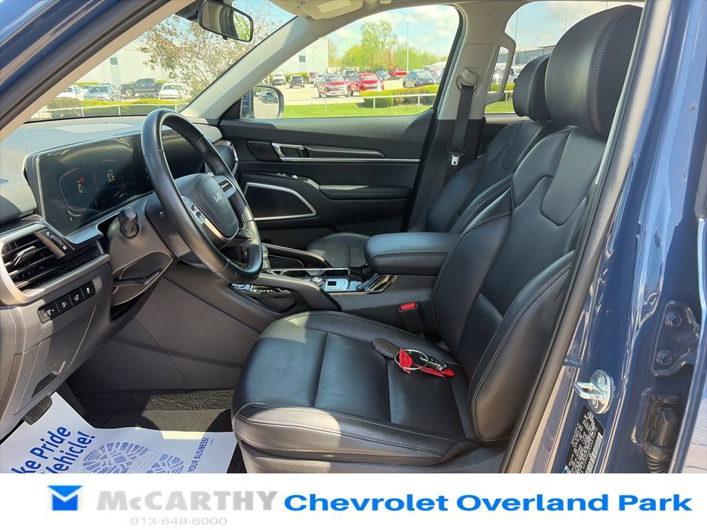 Used 2025 Kia Telluride S FWD image 48