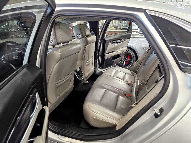 Used 2013 Cadillac XTS Luxury w/ Driver Awareness Package image 28