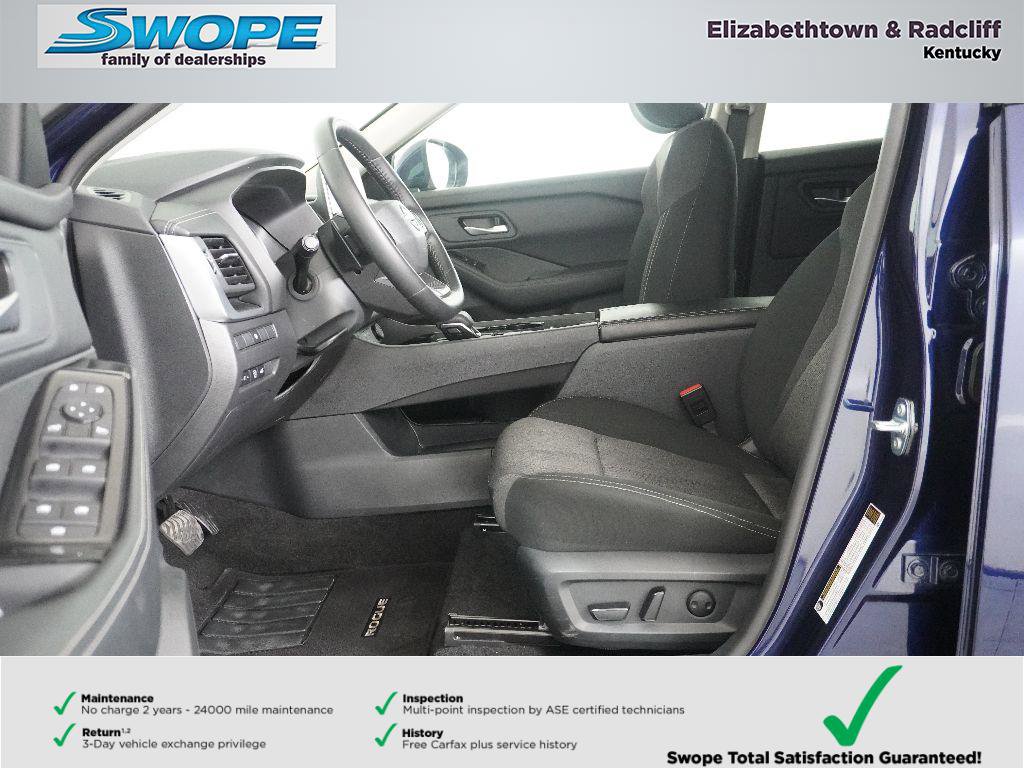 Used 2025 Nissan Rogue SV image 13