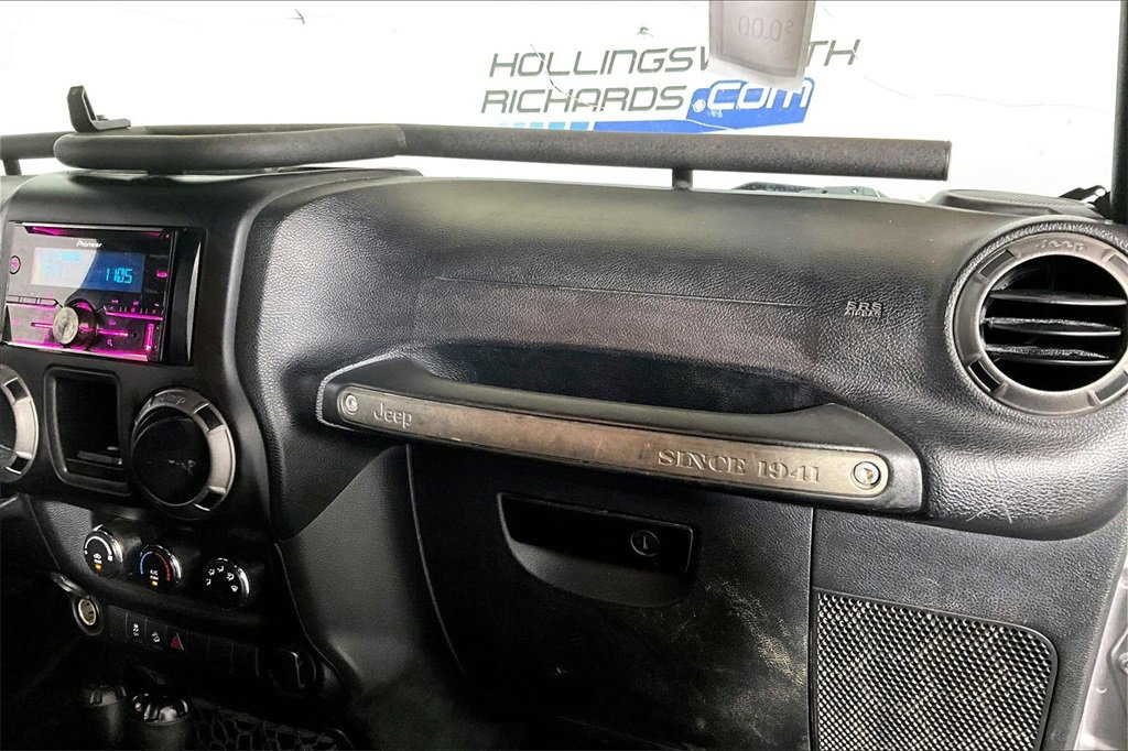 Used 2016 Jeep Wrangler Unlimited Sport image 12
