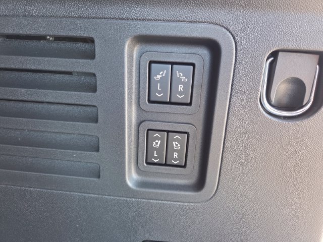 New 2026 Buick Enclave Sport Touring w/ Power Package FWD image 20