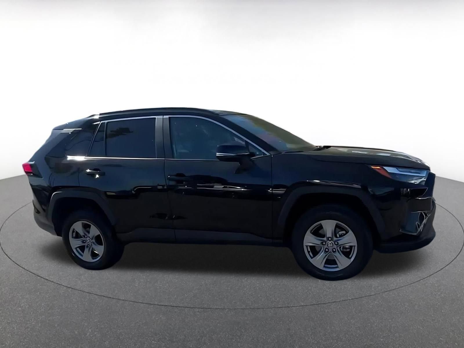 Used 2025 Toyota RAV4 XLE w/ Weather Package FWD image 16
