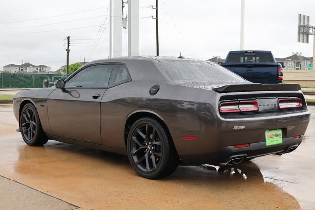 Used 2023 Dodge Challenger R/T w/ Blacktop Package RWD image 4