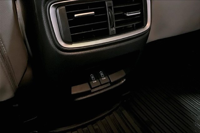 Used 2021 Honda CR-V Touring image 29