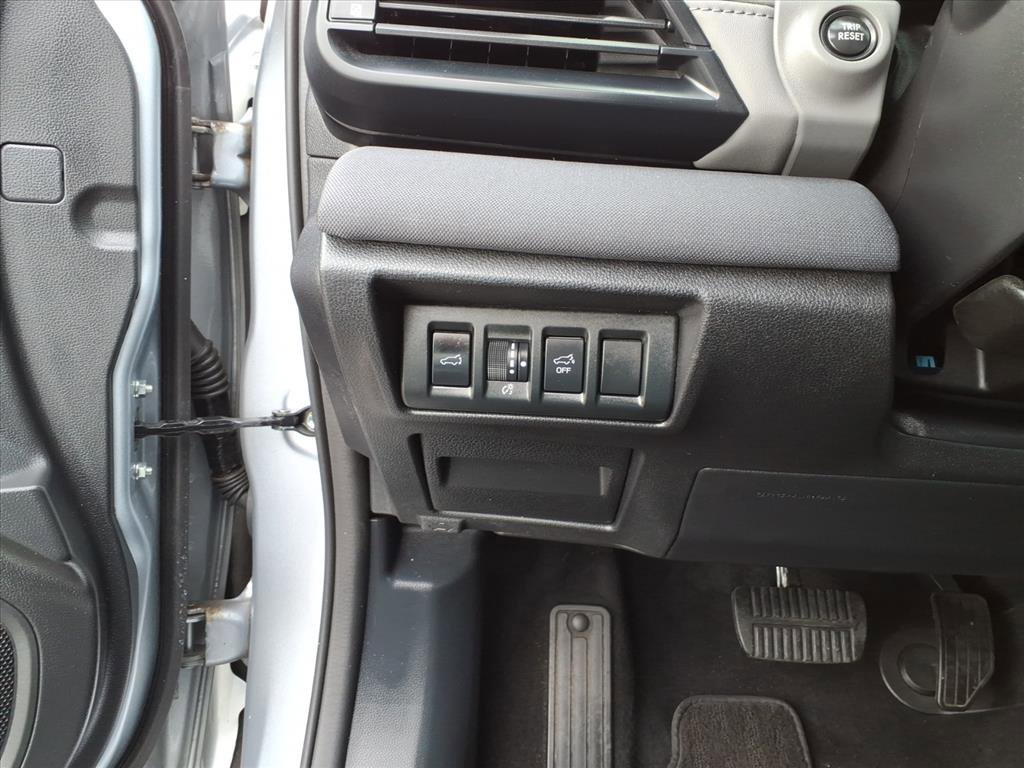 Used 2023 Subaru Outback Premium image 16