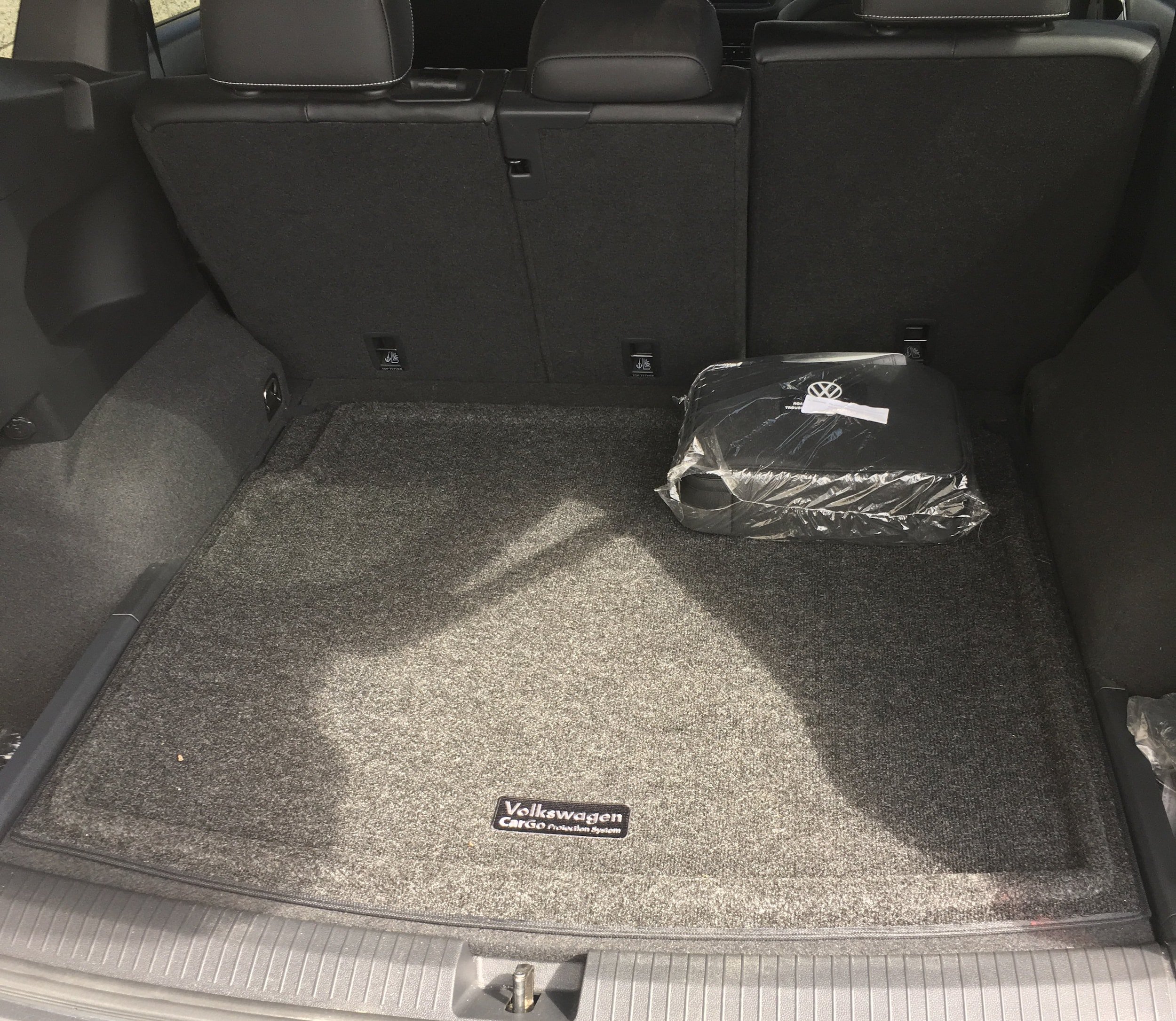 Certified 2022 Volkswagen Tiguan SE R-Line AWD/4WD image 5