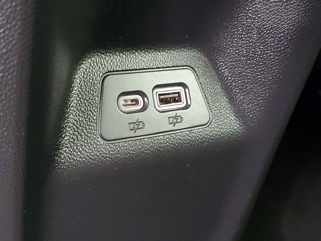 Certified 2023 Buick Envision Essence image 12