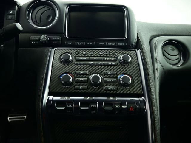 Used 2012 Nissan GT-R Premium image 44
