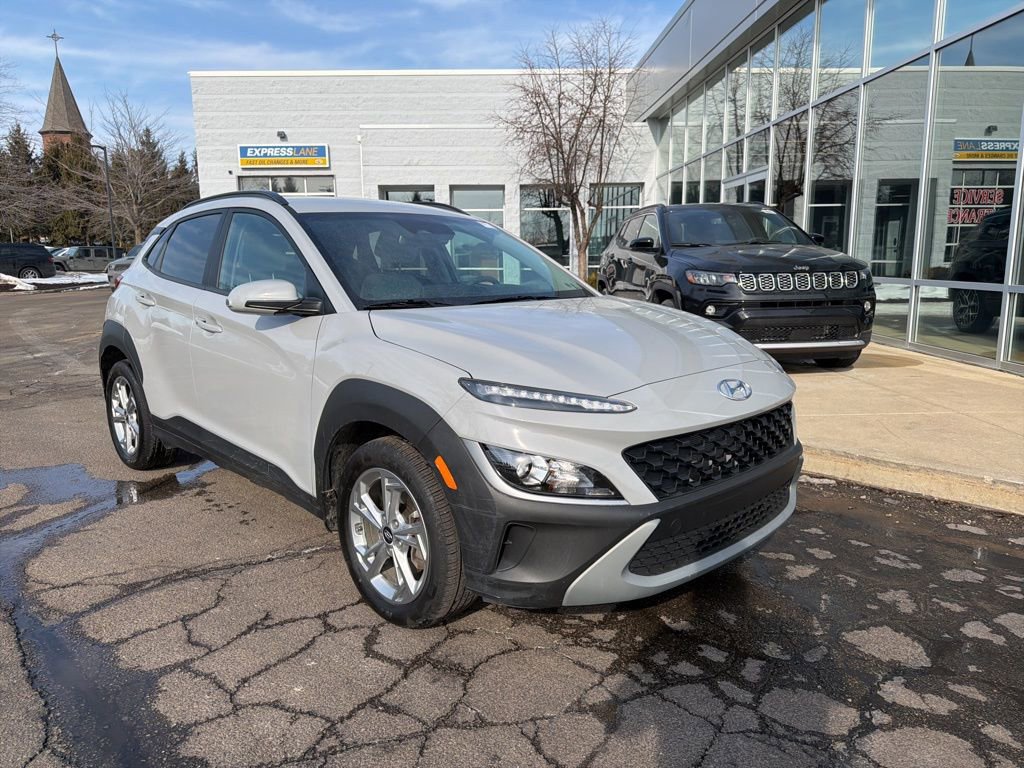 Used 2023 Hyundai Kona SEL image 1