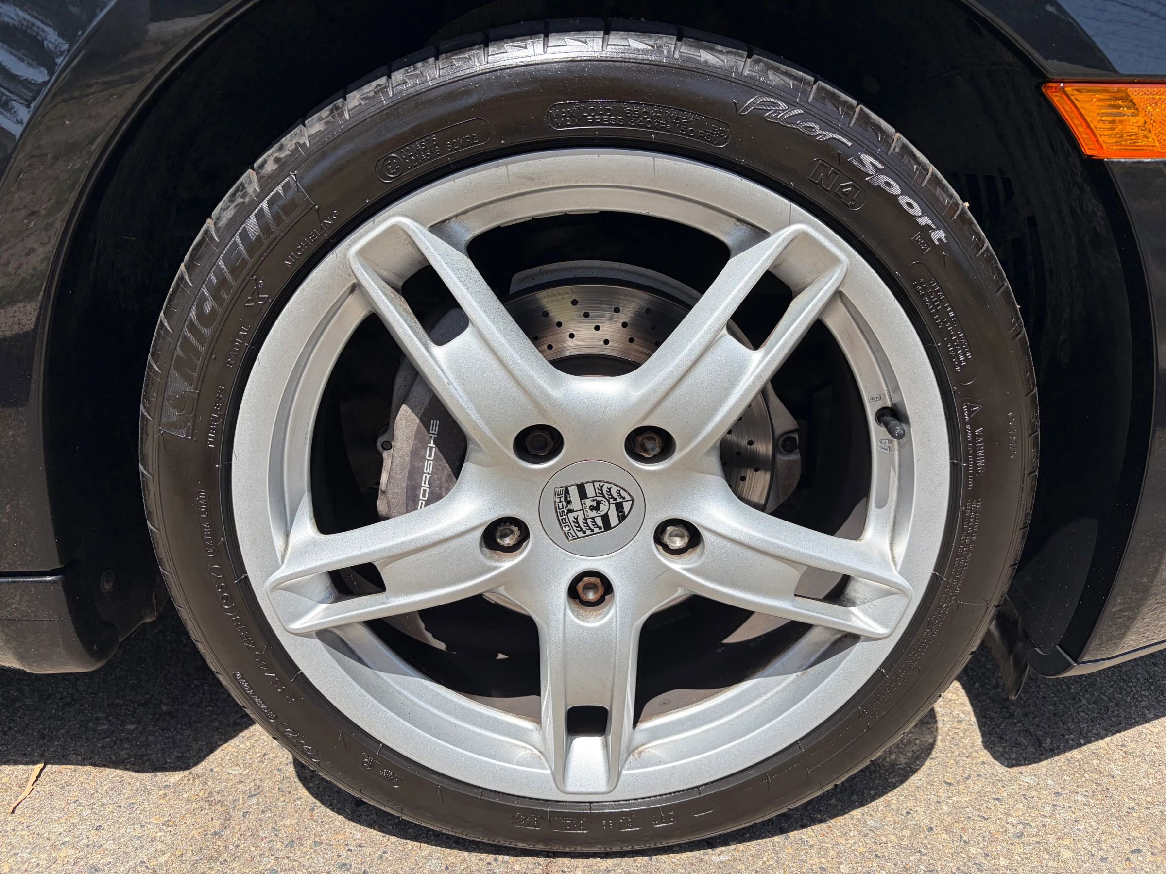 Used 2005 Porsche Boxster RWD image 16