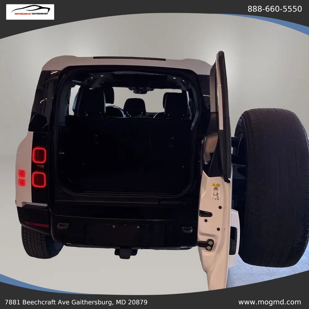 Used 2022 Land Rover Defender 110 X-Dynamic SE AWD/4WD image 9