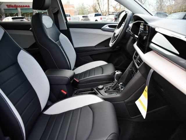New 2026 Volkswagen Taos SEL AWD/4WD image 31