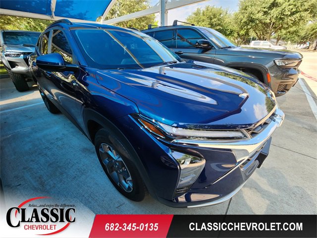 Used 2024 Chevrolet Trax LT w/ Driver Confidence Package