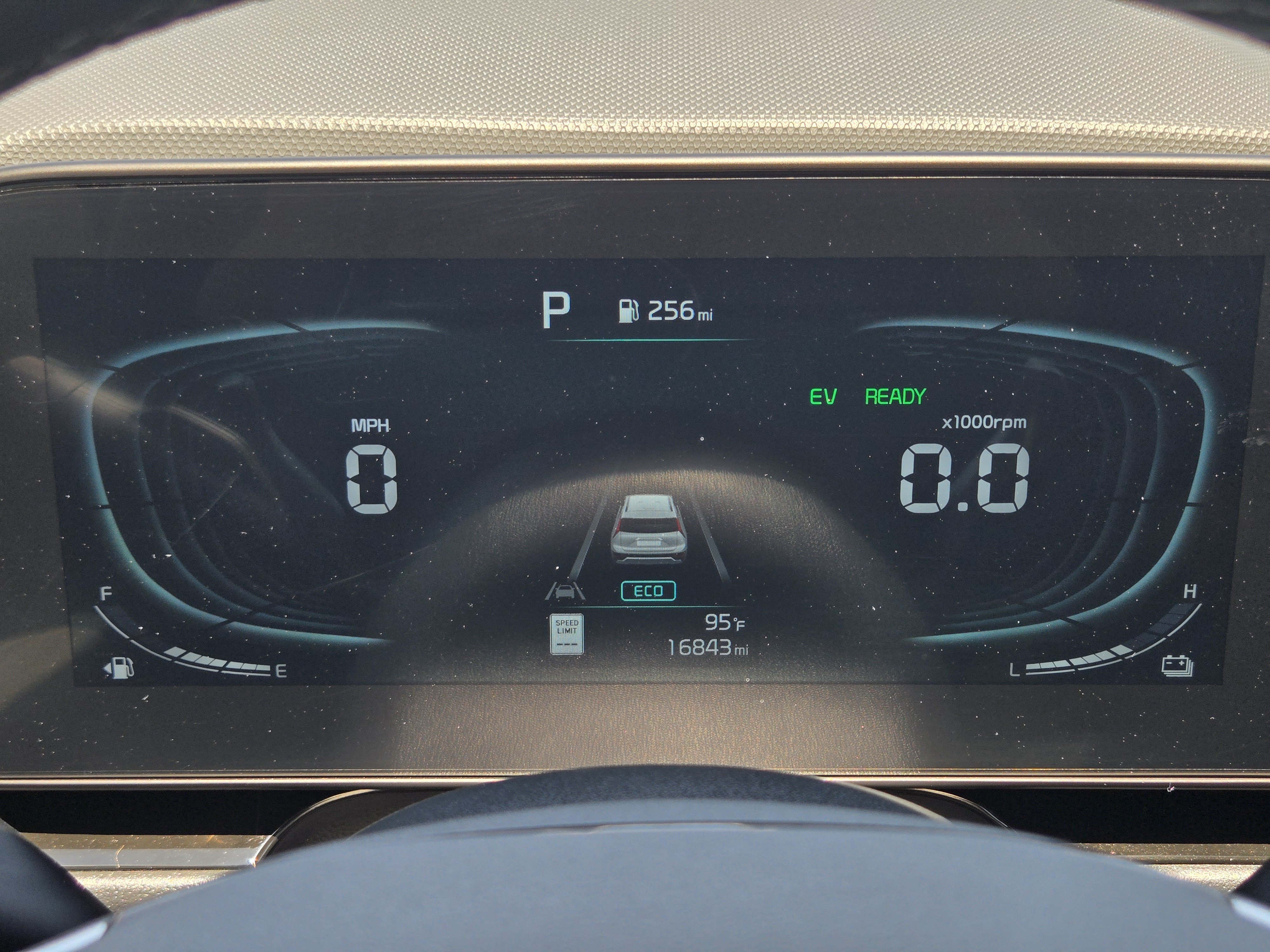 Used 2025 Kia Niro SX Touring FWD image 17