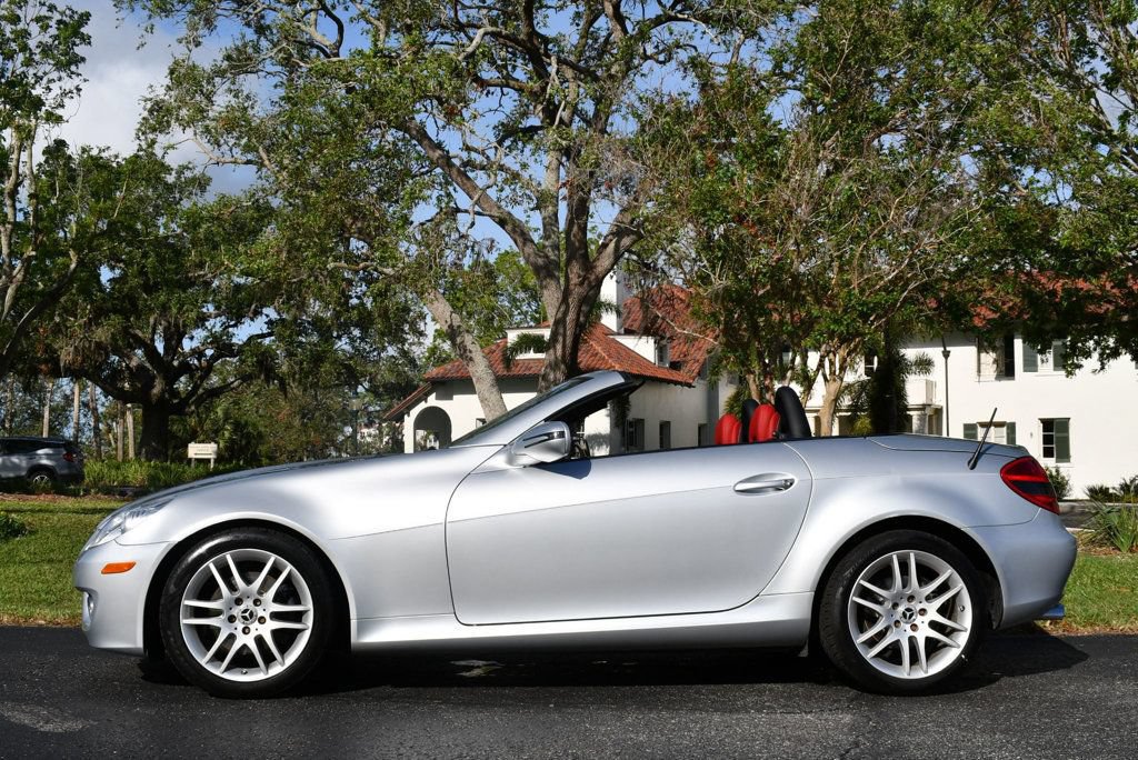 Used 2009 Mercedes-Benz SLK 300 image 27