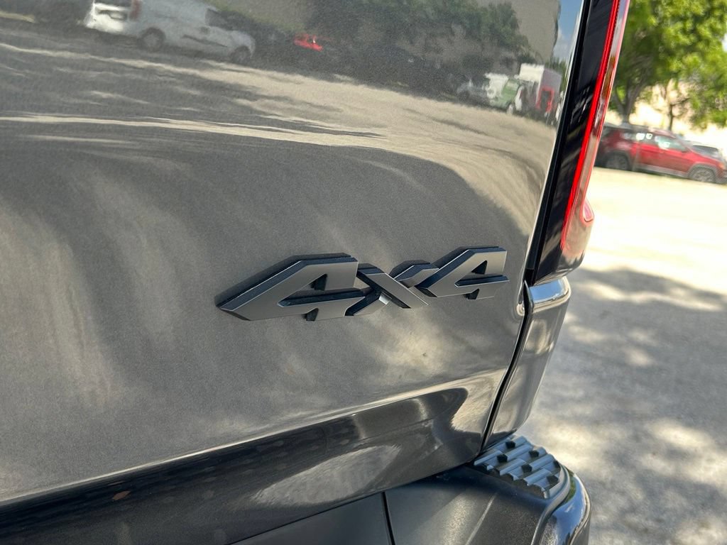 Used 2025 RAM 1500 Big Horn AWD/4WD image 40