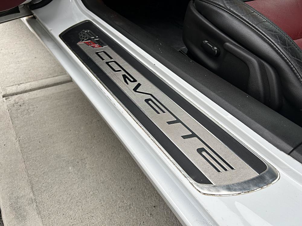 Used 2013 Chevrolet Corvette Grand Sport w/ 2LT Preferred Equipment Group RWD image 19