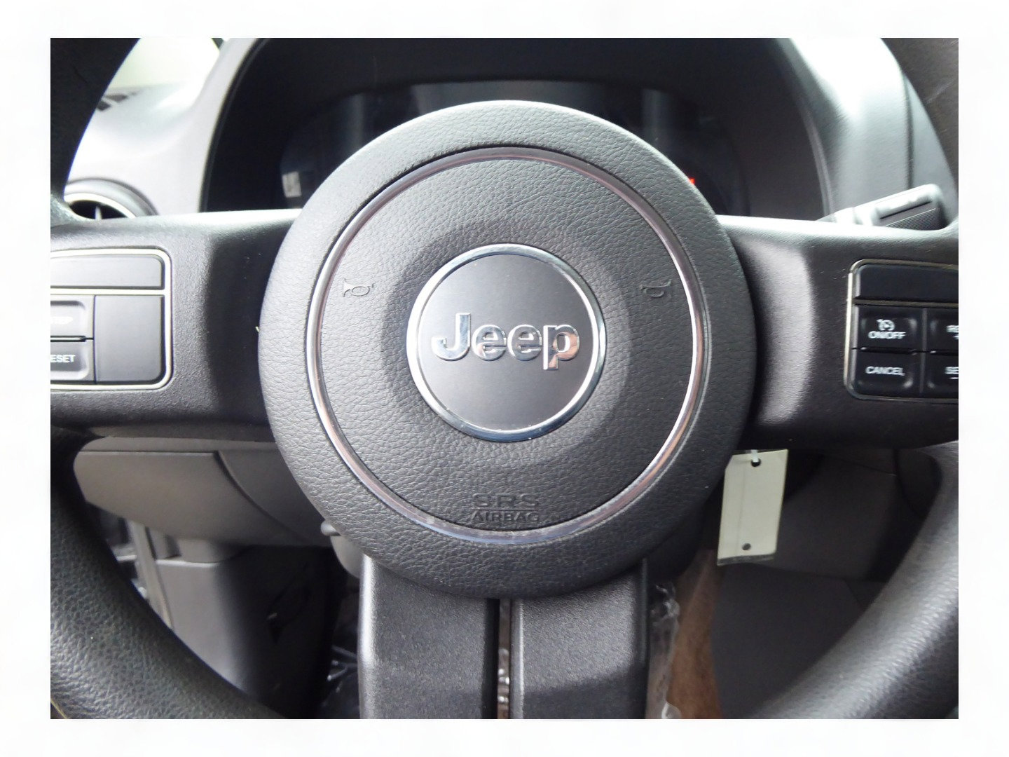 Used 2014 Jeep Compass Sport image 11