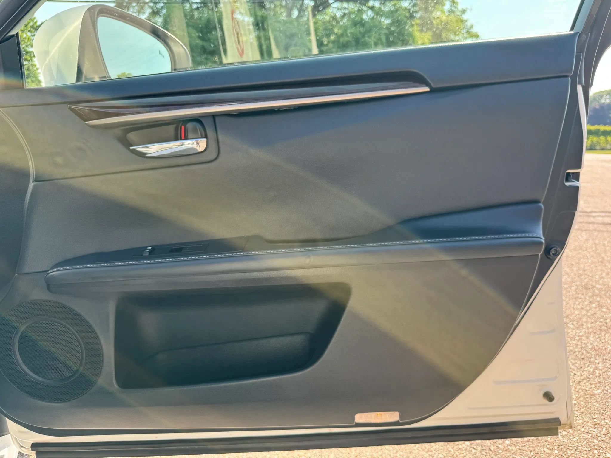 Used 2013 Lexus ES 350 w/ Luxury Pkg FWD image 29