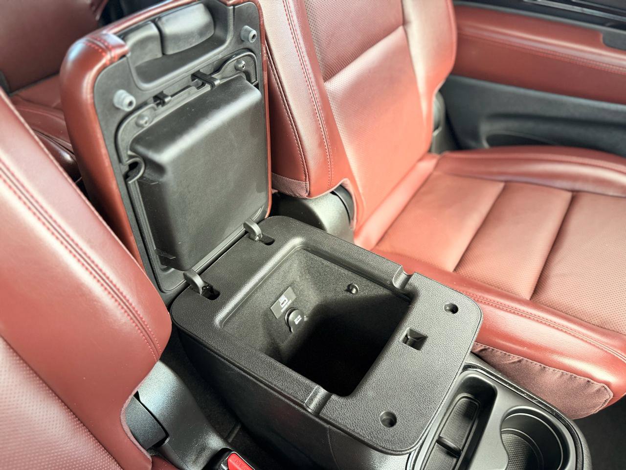 Used 2024 Dodge Durango Citadel image 37