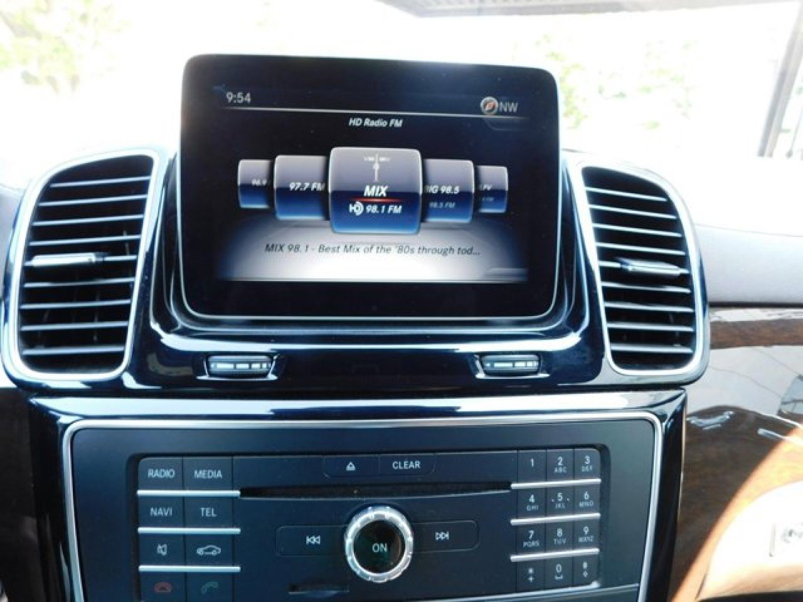 Used 2018 Mercedes-Benz GLS 450 4MATIC image 28