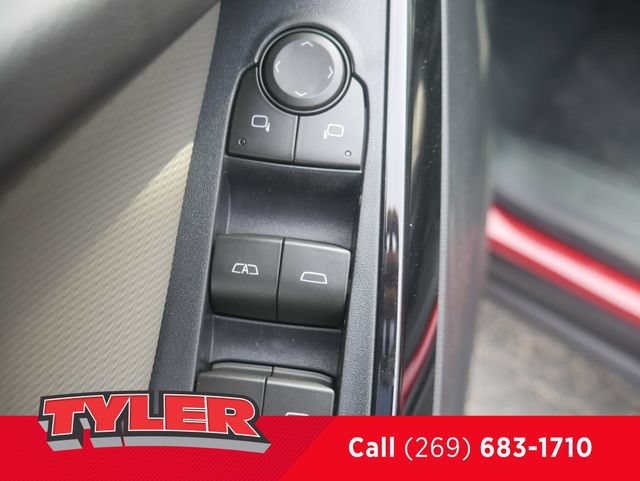 New 2026 Chevrolet Equinox LT w/ Convenience Package II AWD/4WD image 21