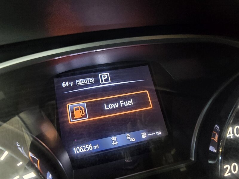 Used 2019 Nissan Pathfinder SV AWD/4WD image 28