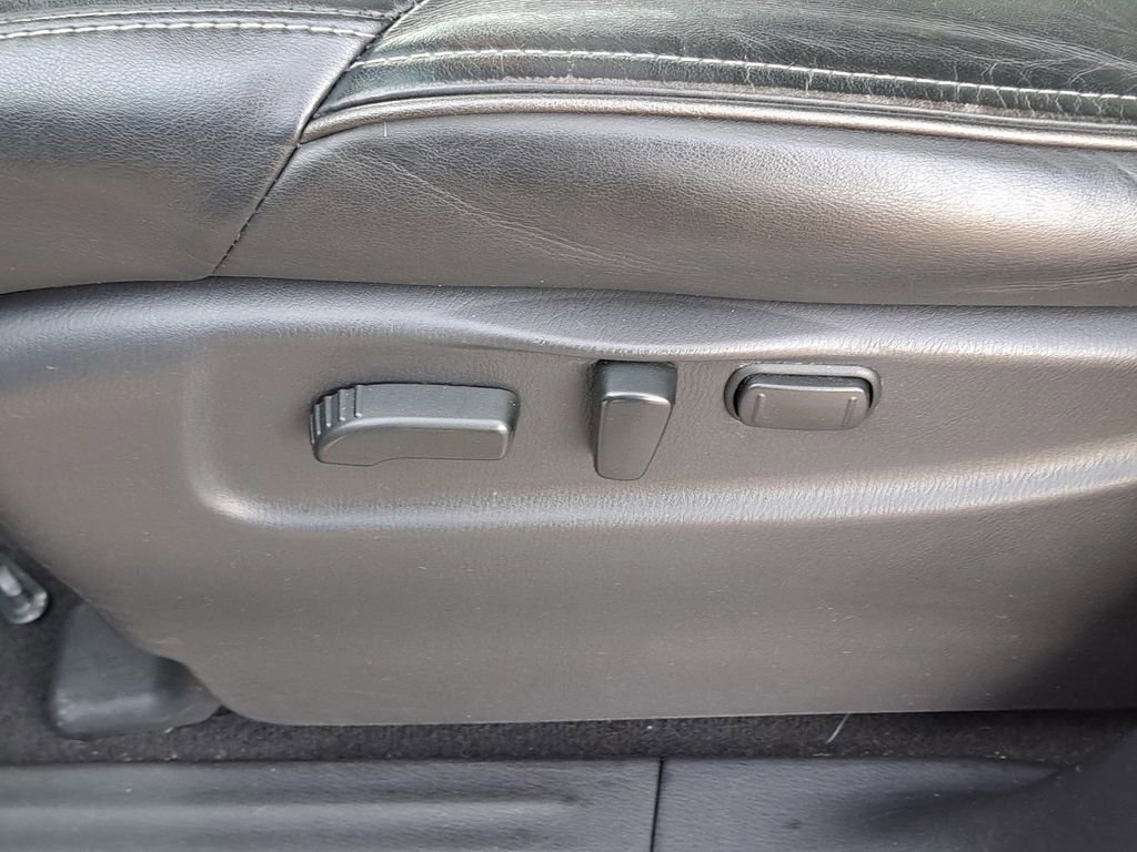 Used 2017 INFINITI QX80 4WD w/ Driver Assistance Package image 22