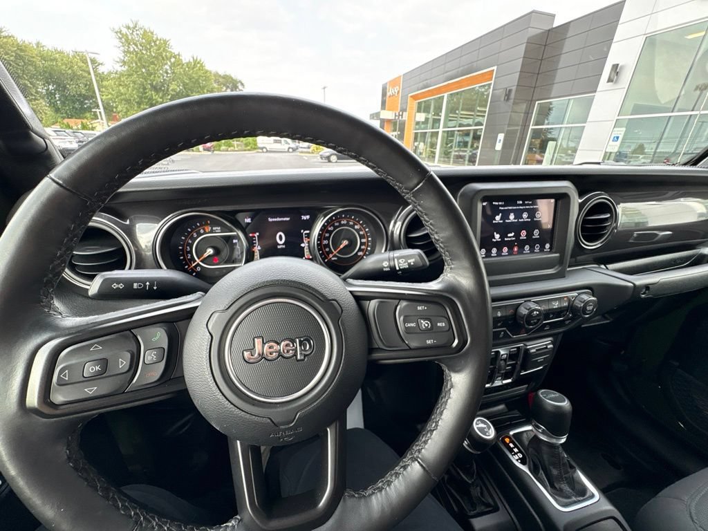 Used 2022 Jeep Gladiator Sport AWD/4WD image 26