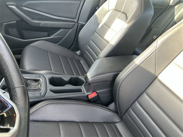 Used 2024 Volkswagen Jetta SE image 24