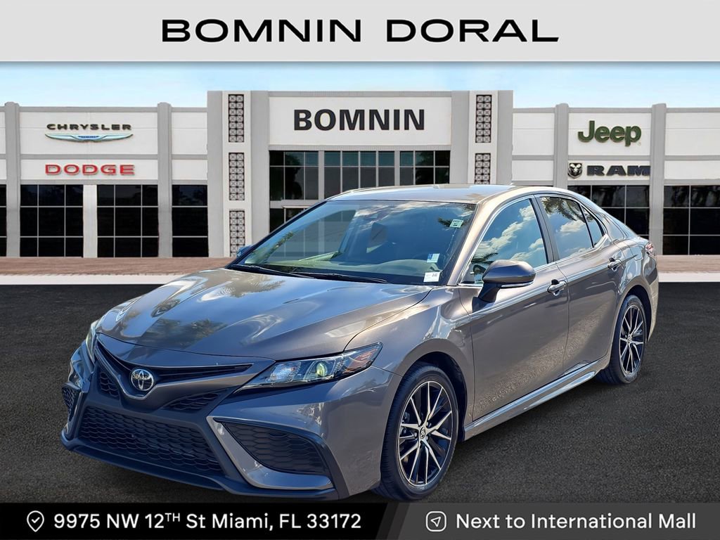 Used 2024 Toyota Camry SE