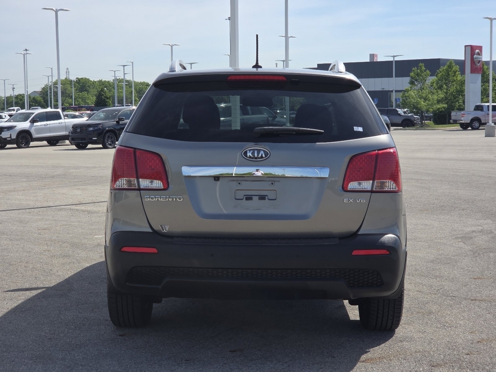 Used 2013 Kia Sorento EX w/ EX V6 Premium Pkg AWD/4WD image 16