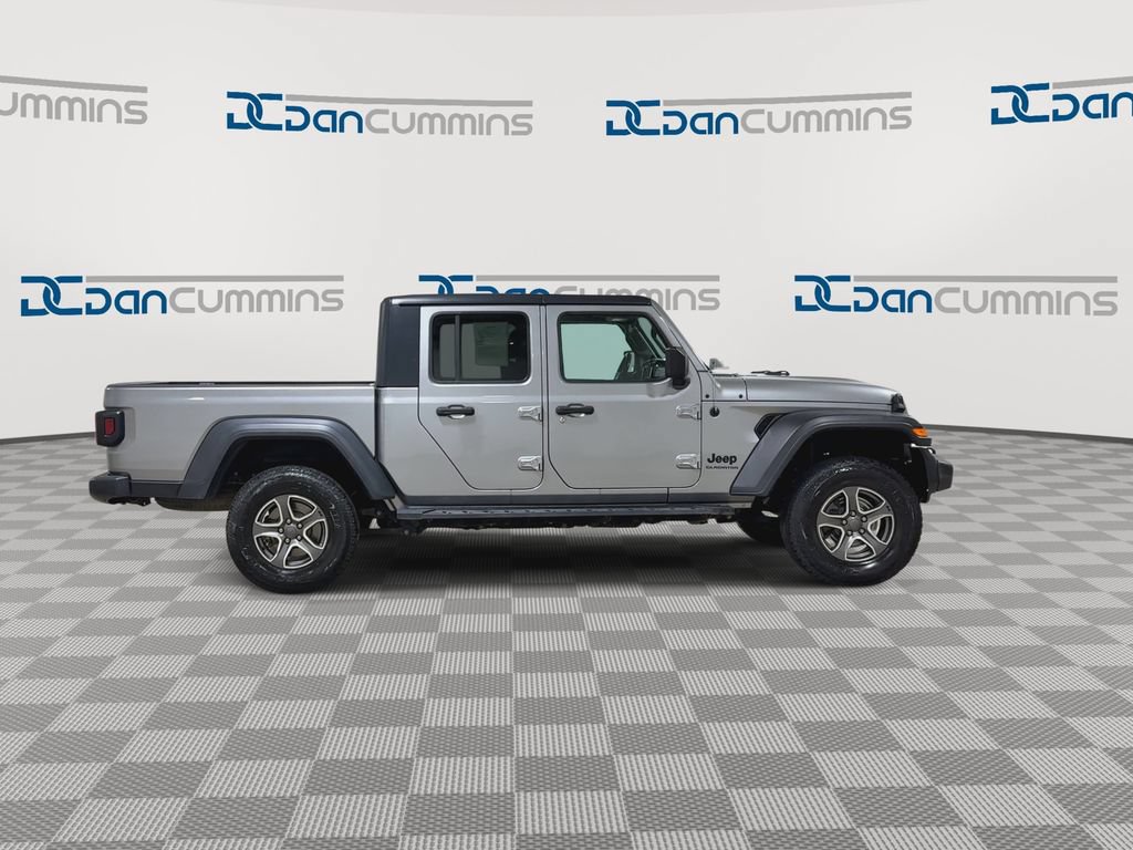 Used 2020 Jeep Gladiator Sport w/ Quick Order Package 24S AWD/4WD image 9